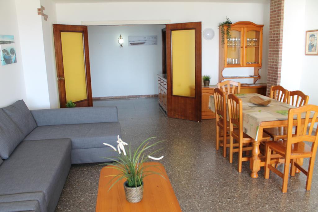 Piso Jover Alojamiento Para Mayores De 25 Anos !! Lloret de Mar Bagian luar foto